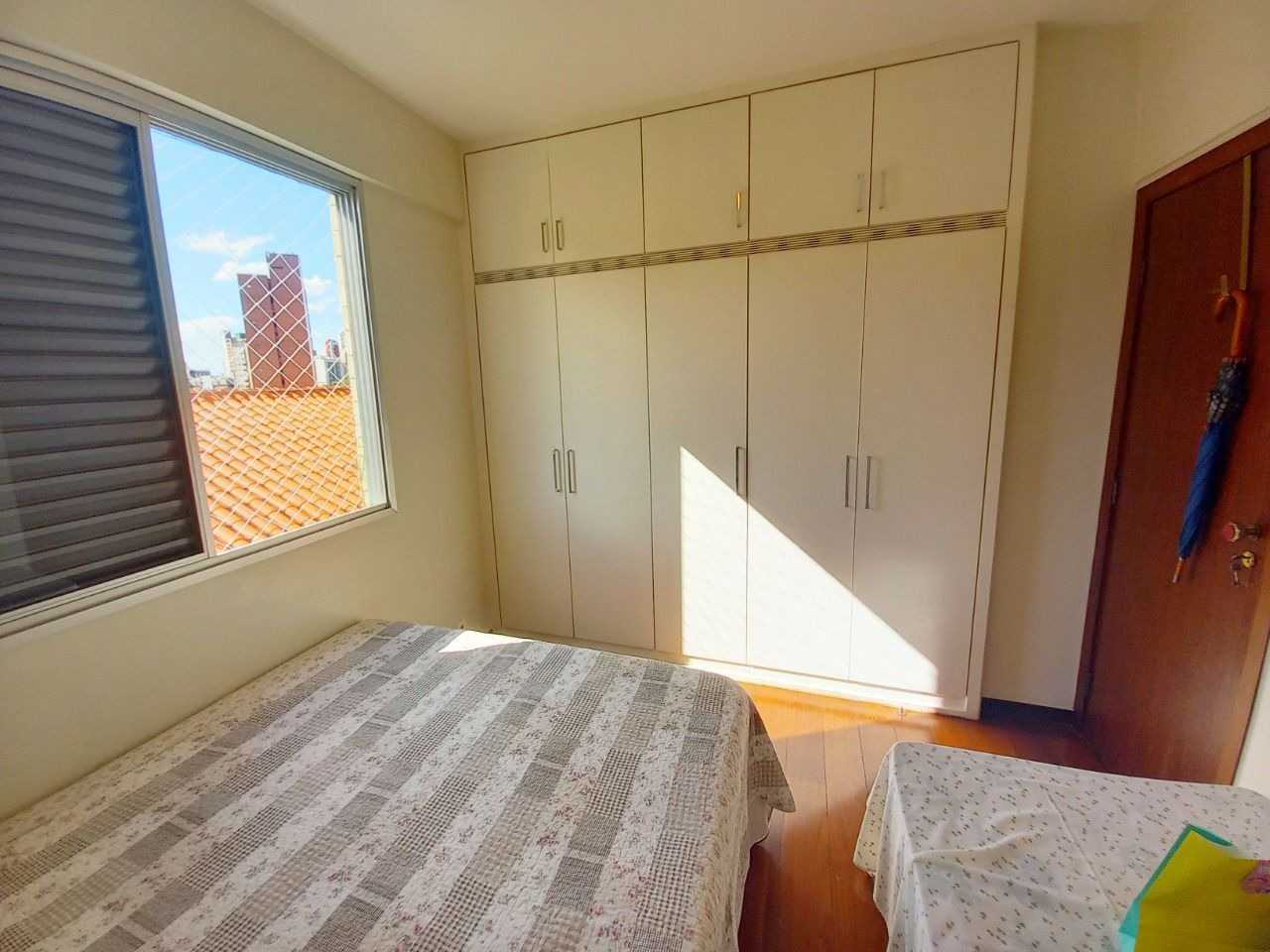 Apartamento à venda com 4 quartos, 133m² - Foto 12