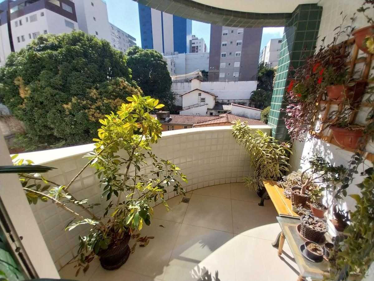 Apartamento à venda com 4 quartos, 169m² - Foto 5