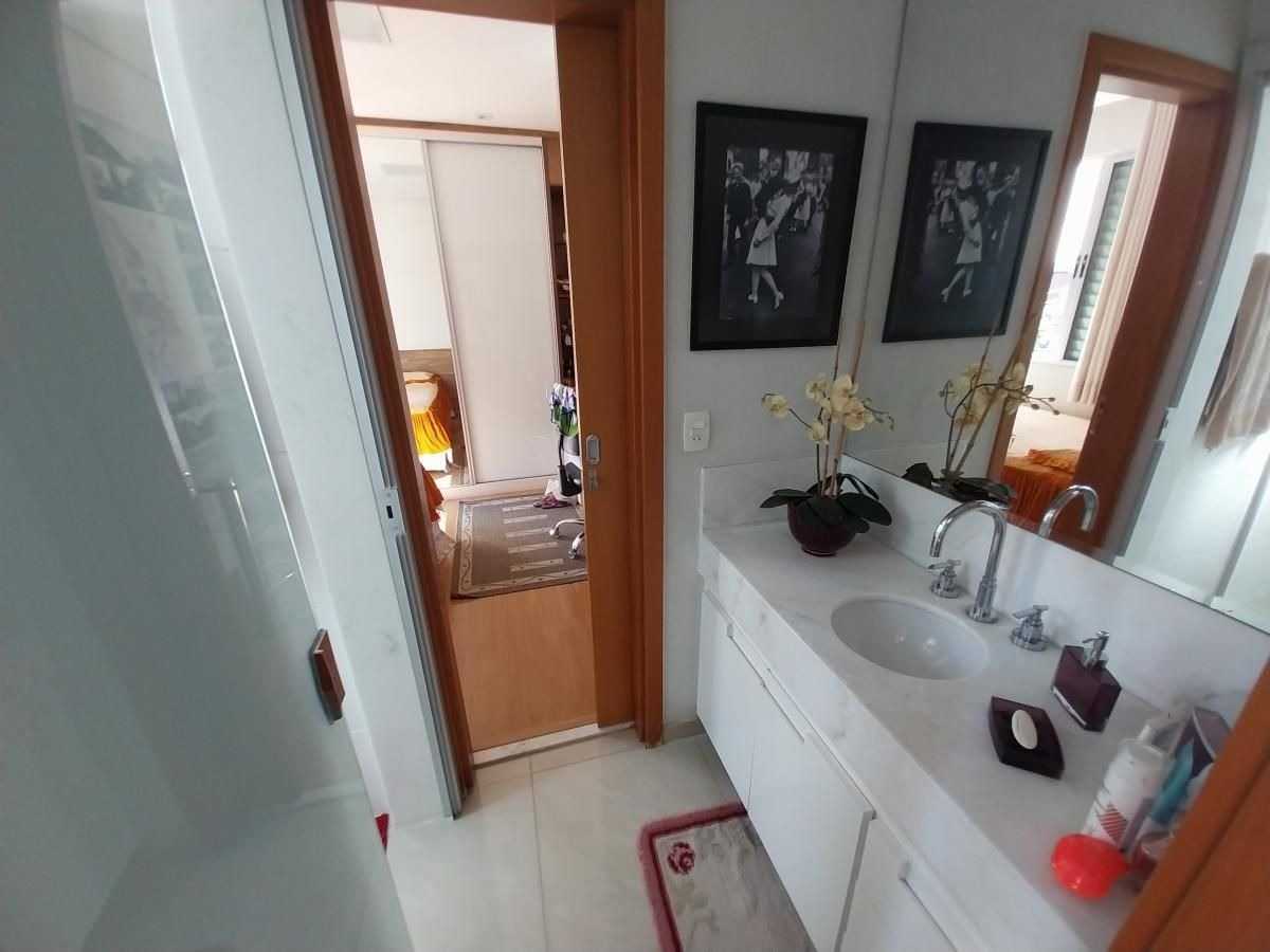 Apartamento à venda com 4 quartos, 169m² - Foto 14