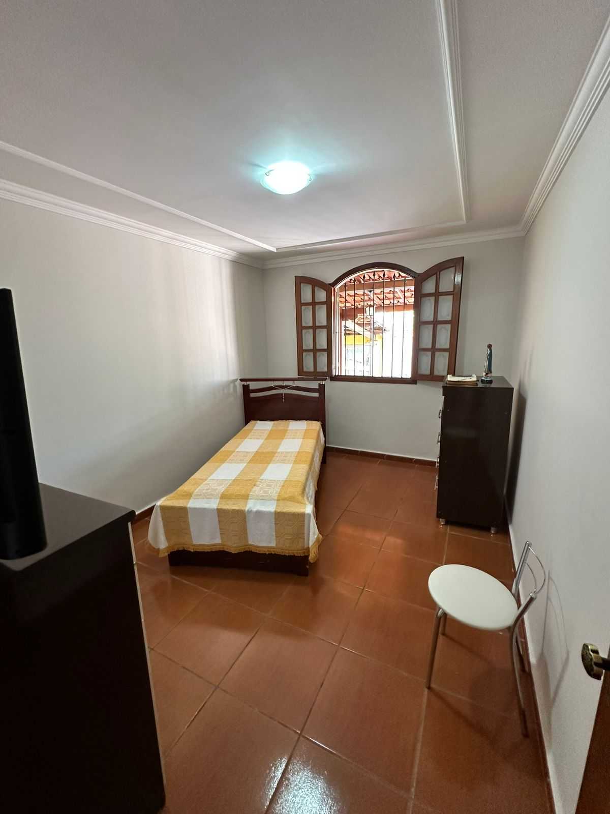 Casa à venda com 3 quartos, 220m² - Foto 9