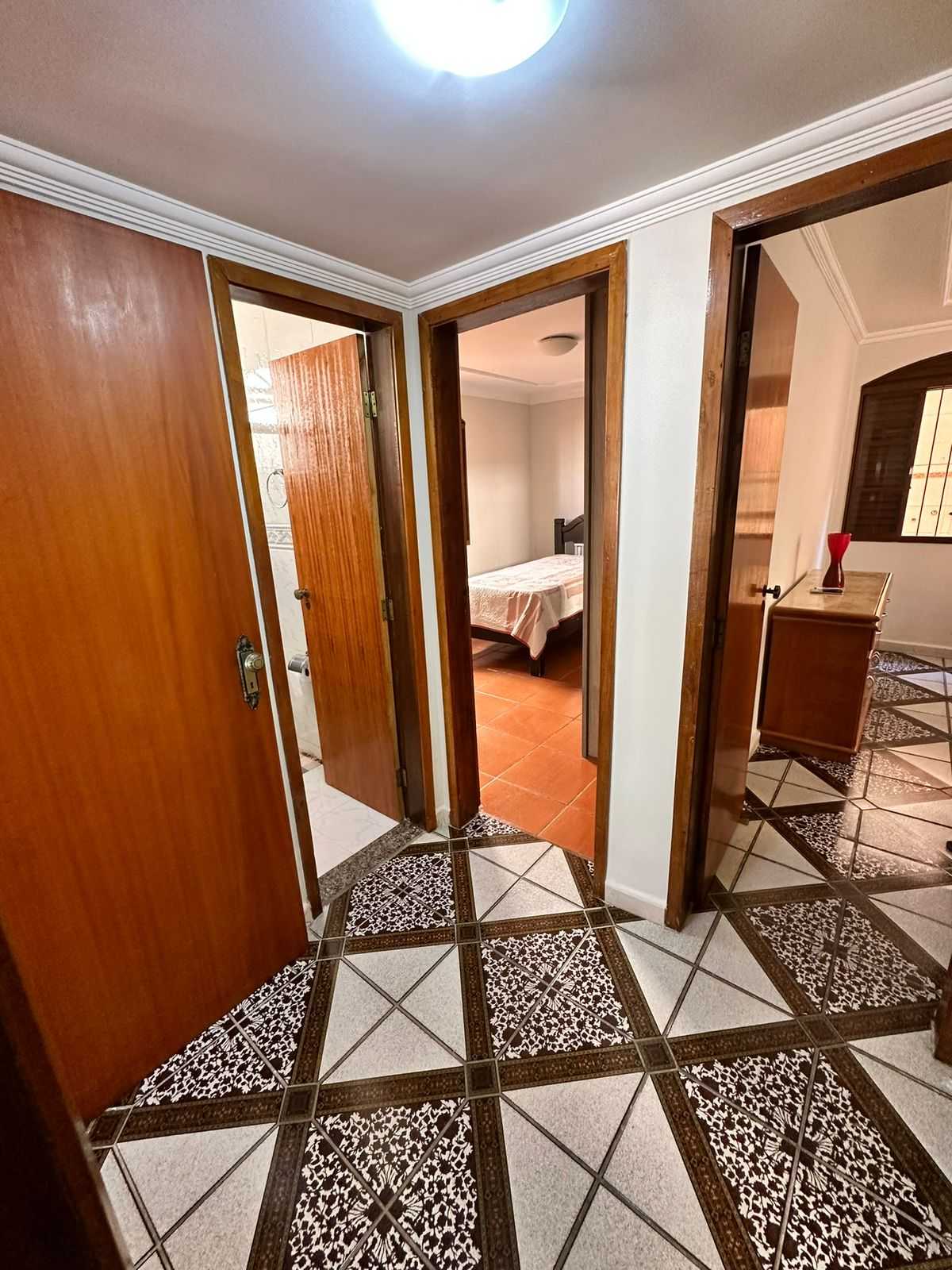 Casa à venda com 3 quartos, 220m² - Foto 6