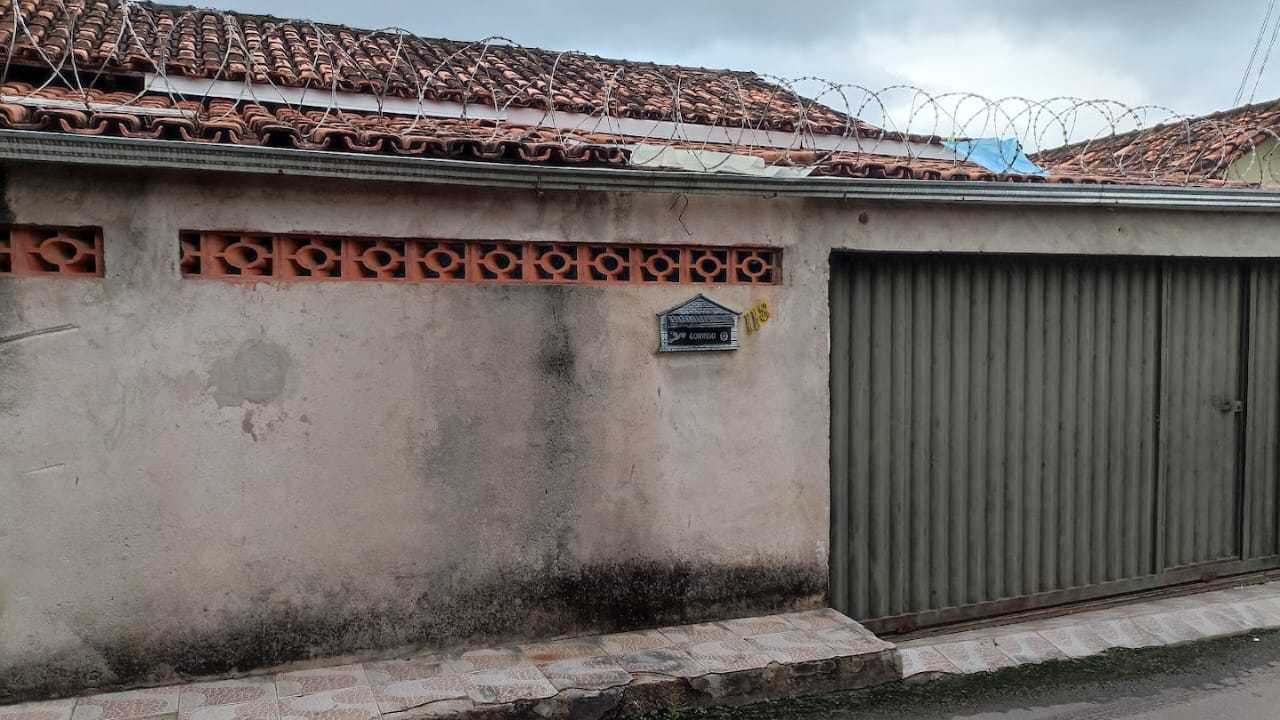 Casa à venda com 4 quartos - Foto 1