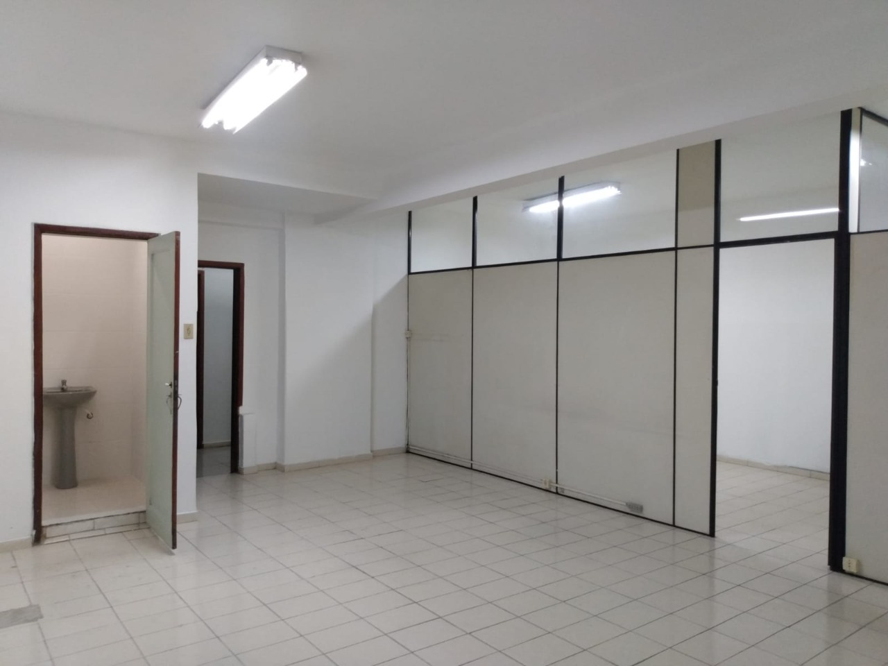 Conjunto Comercial-Sala para alugar, 65m² - Foto 1