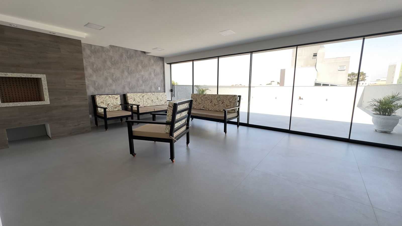 Apartamento à venda com 2 quartos, 67m² - Foto 17