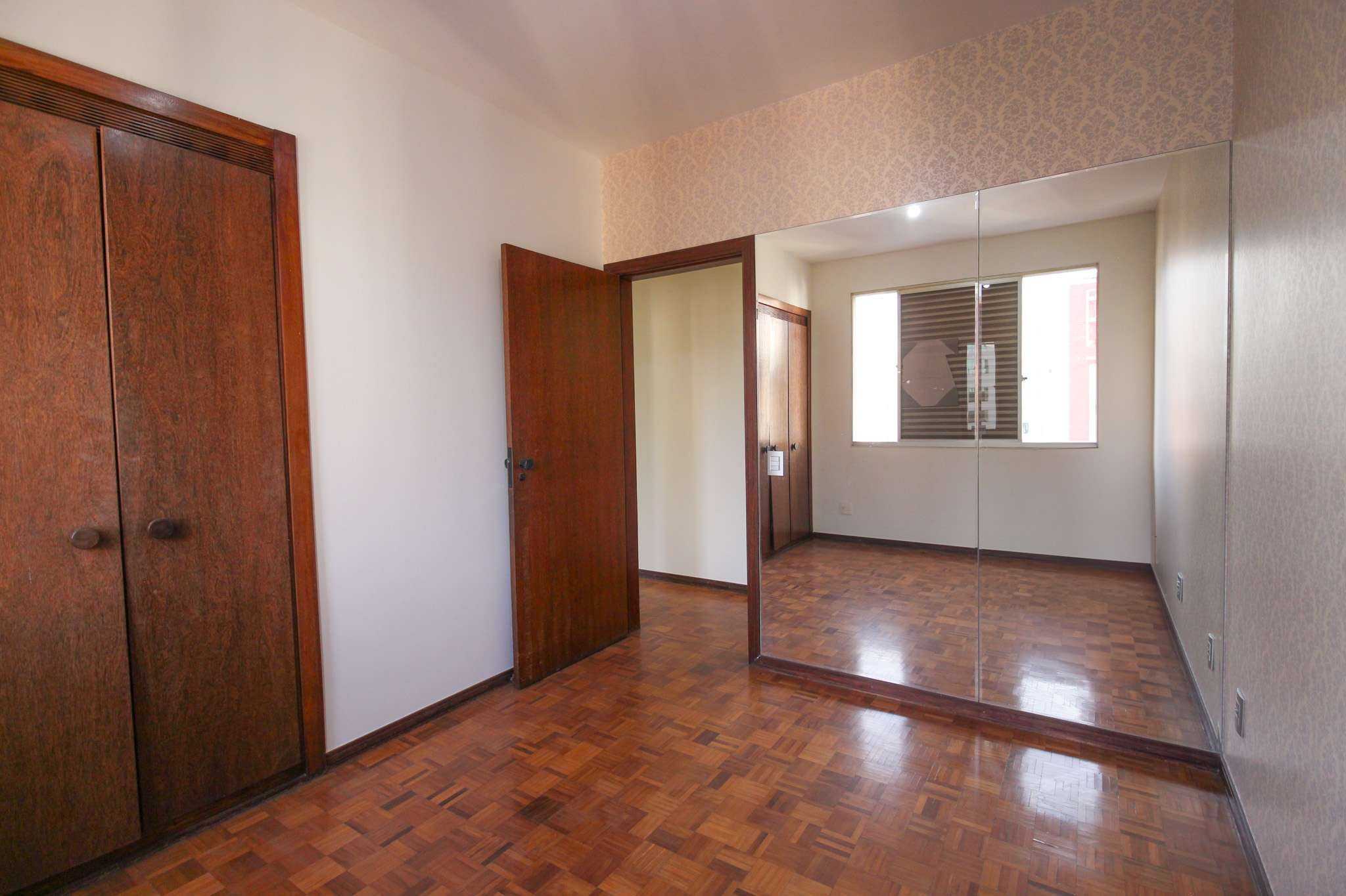 Apartamento à venda com 4 quartos, 190m² - Foto 10