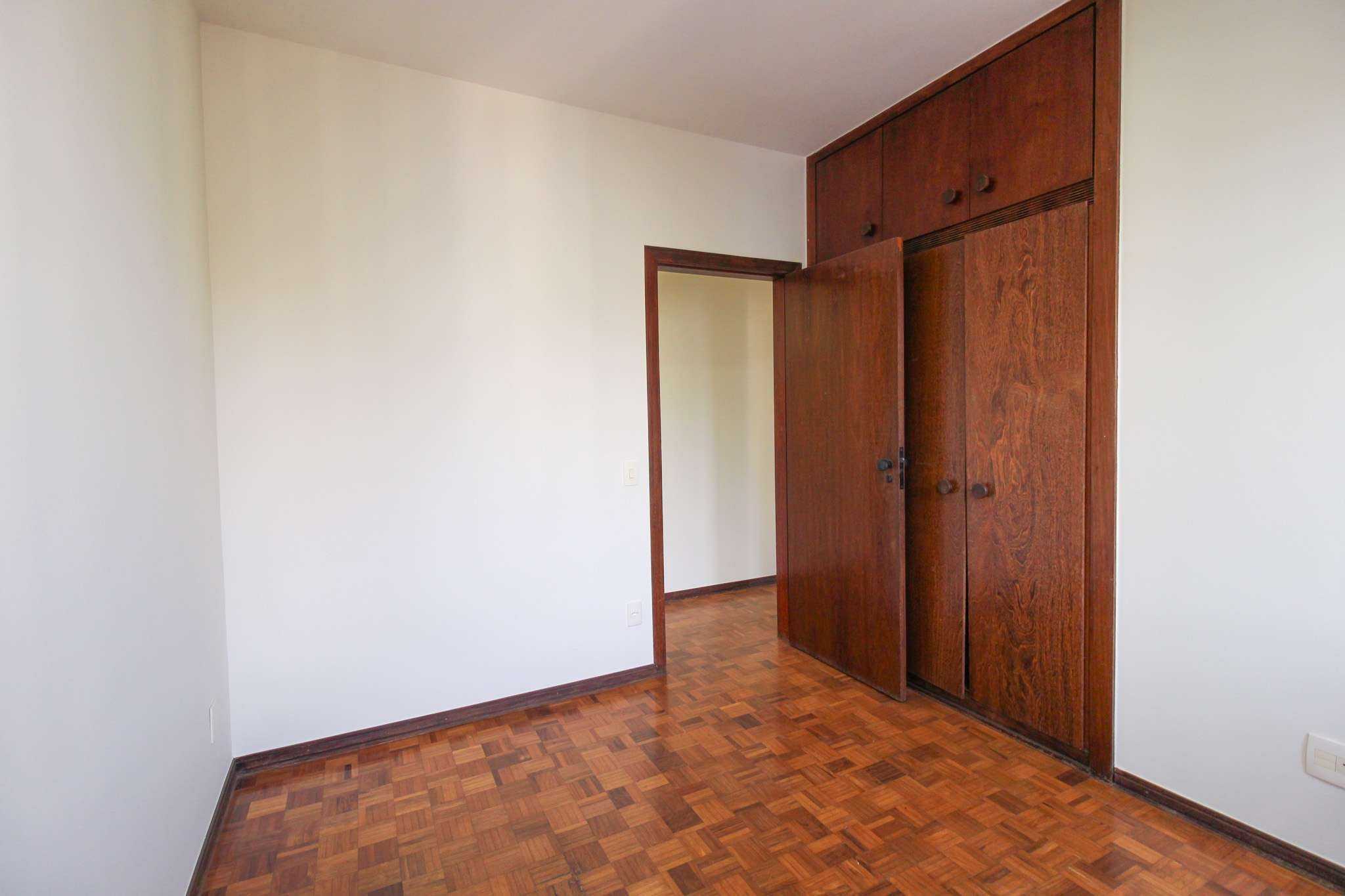 Apartamento à venda com 4 quartos, 190m² - Foto 4