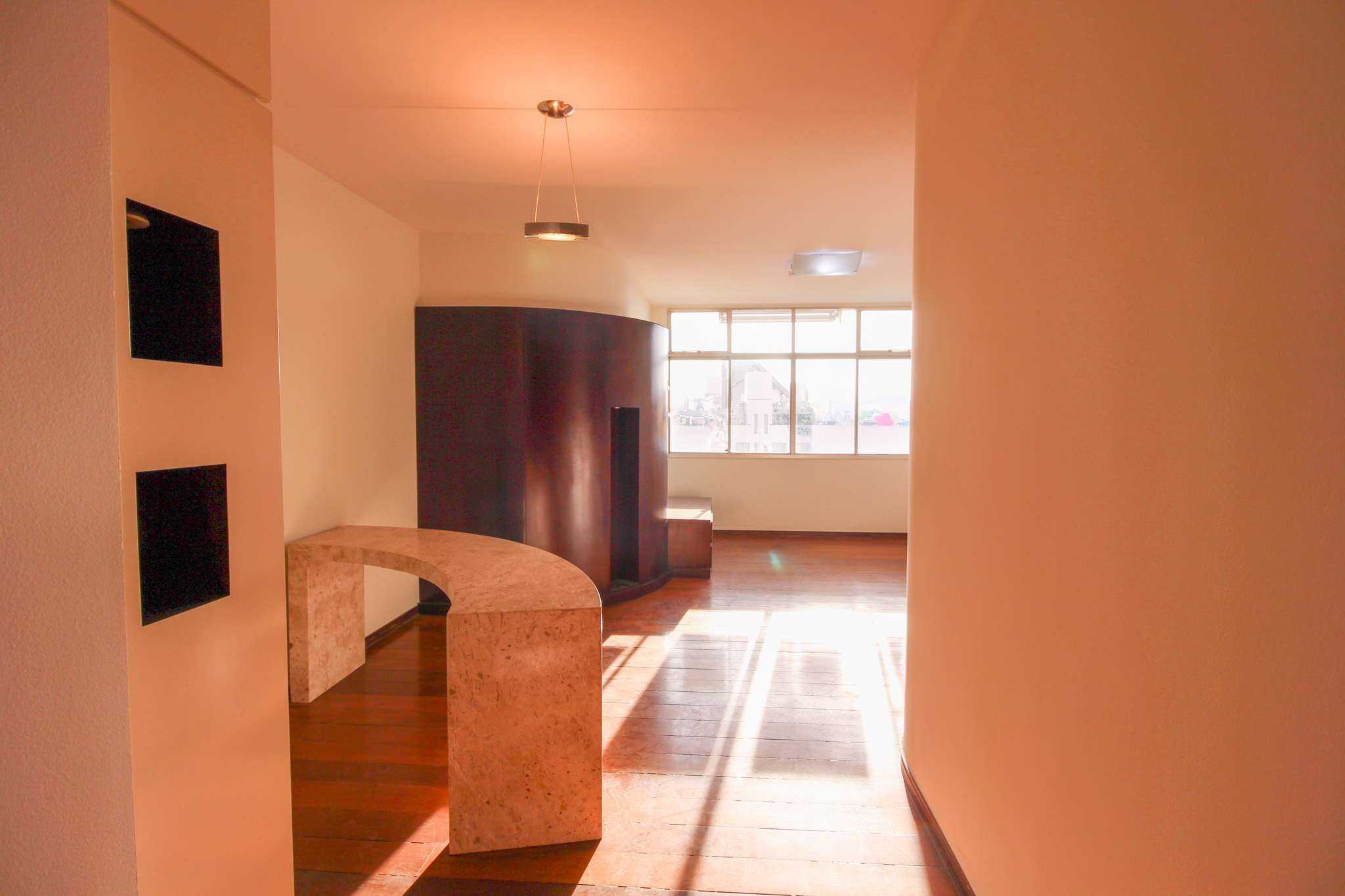 Apartamento à venda com 4 quartos, 190m² - Foto 17