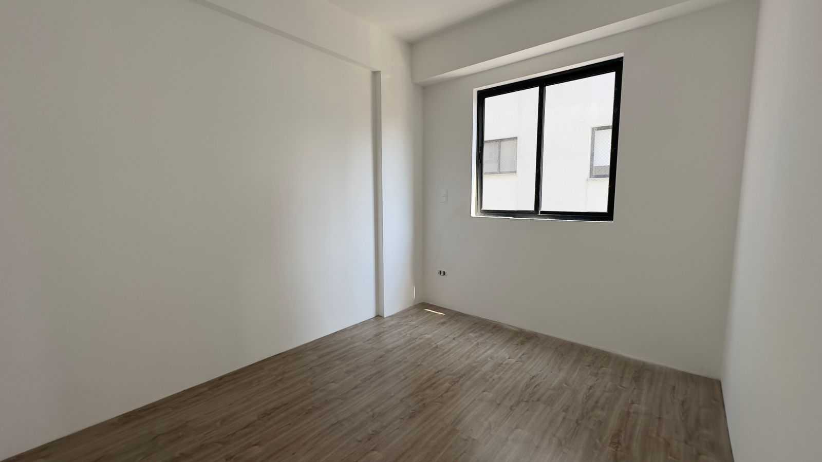 Apartamento à venda com 3 quartos, 87m² - Foto 8