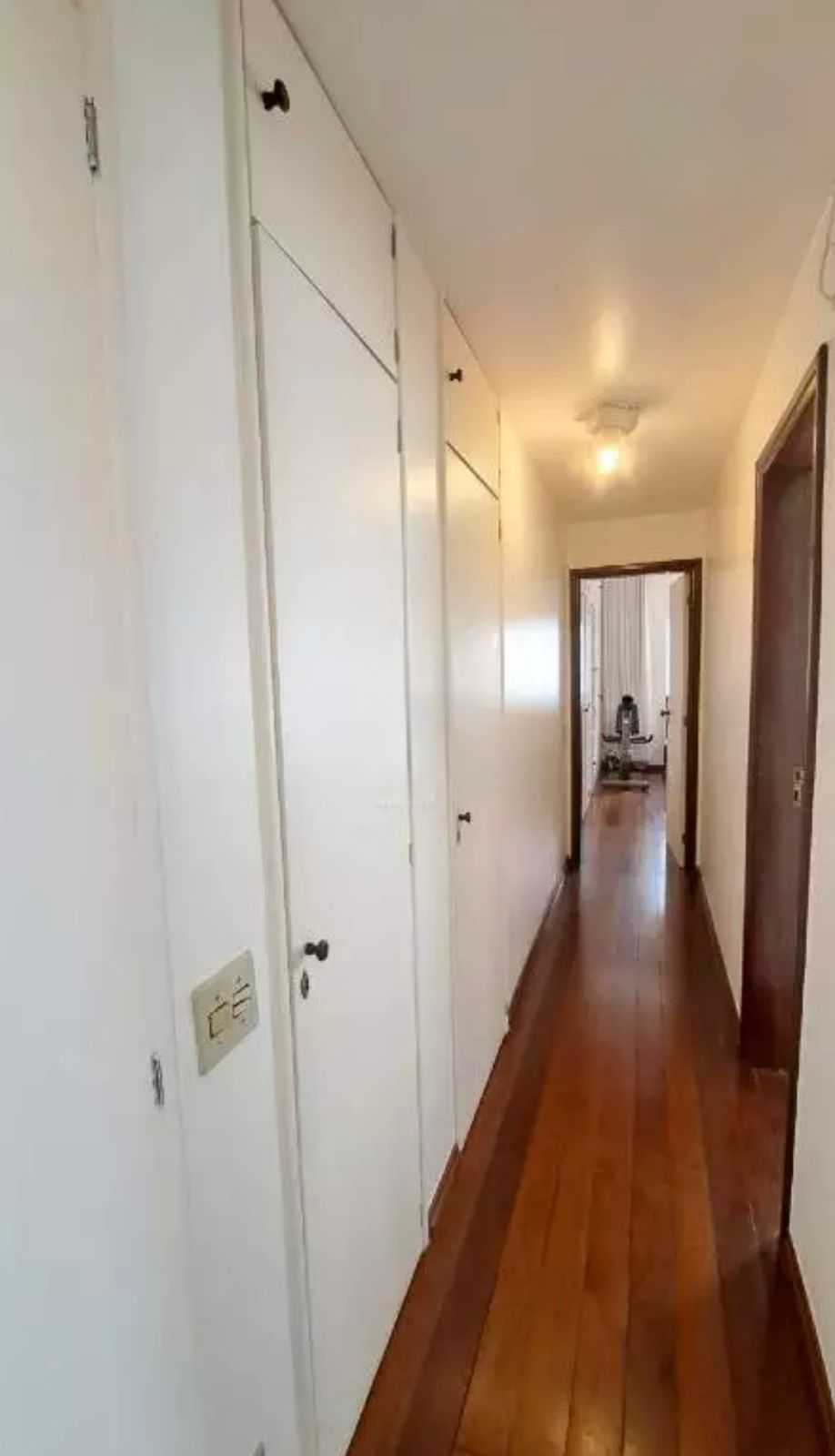 Apartamento à venda com 4 quartos, 150m² - Foto 9