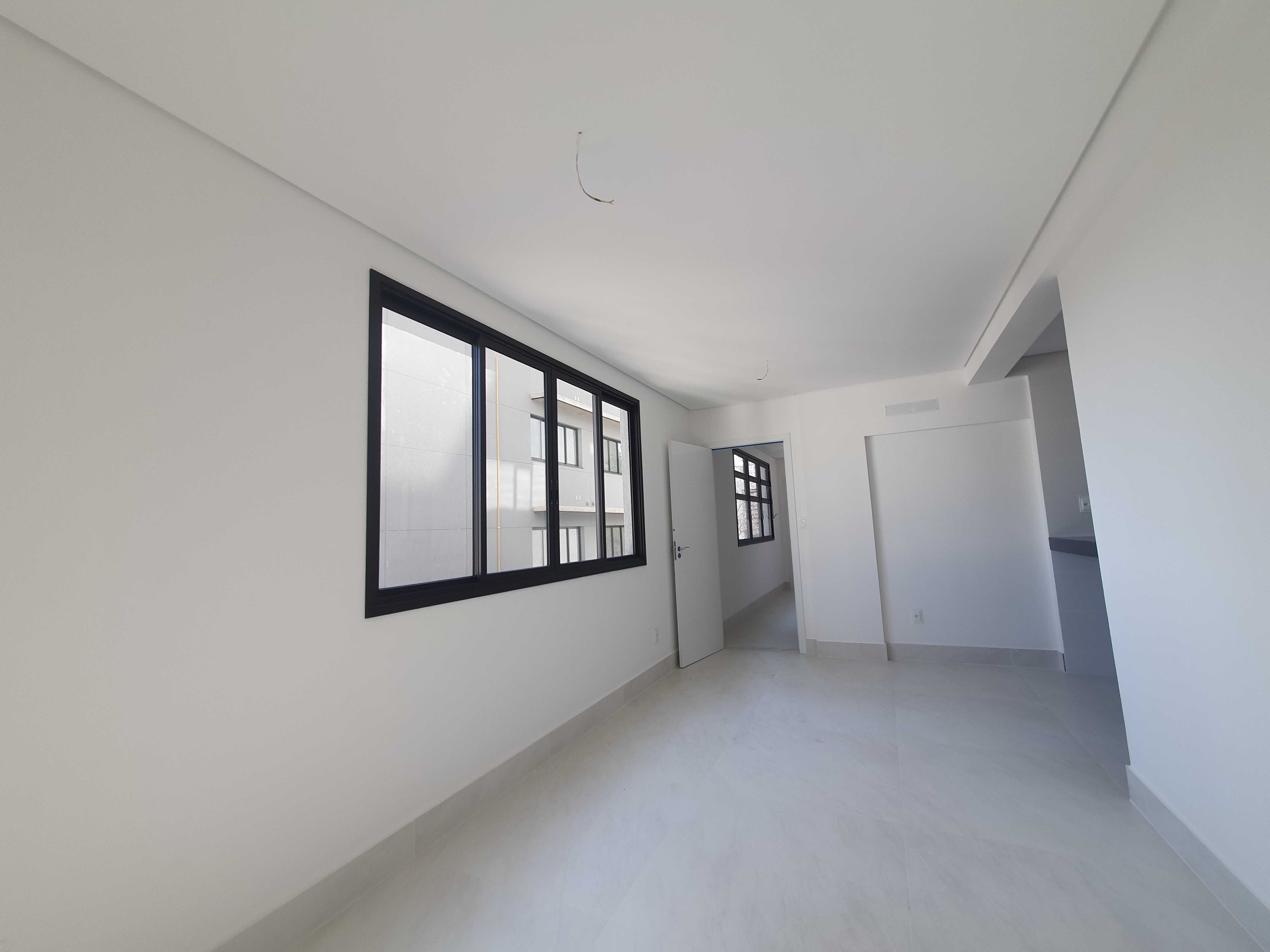 Apartamento à venda com 3 quartos, 75m² - Foto 2