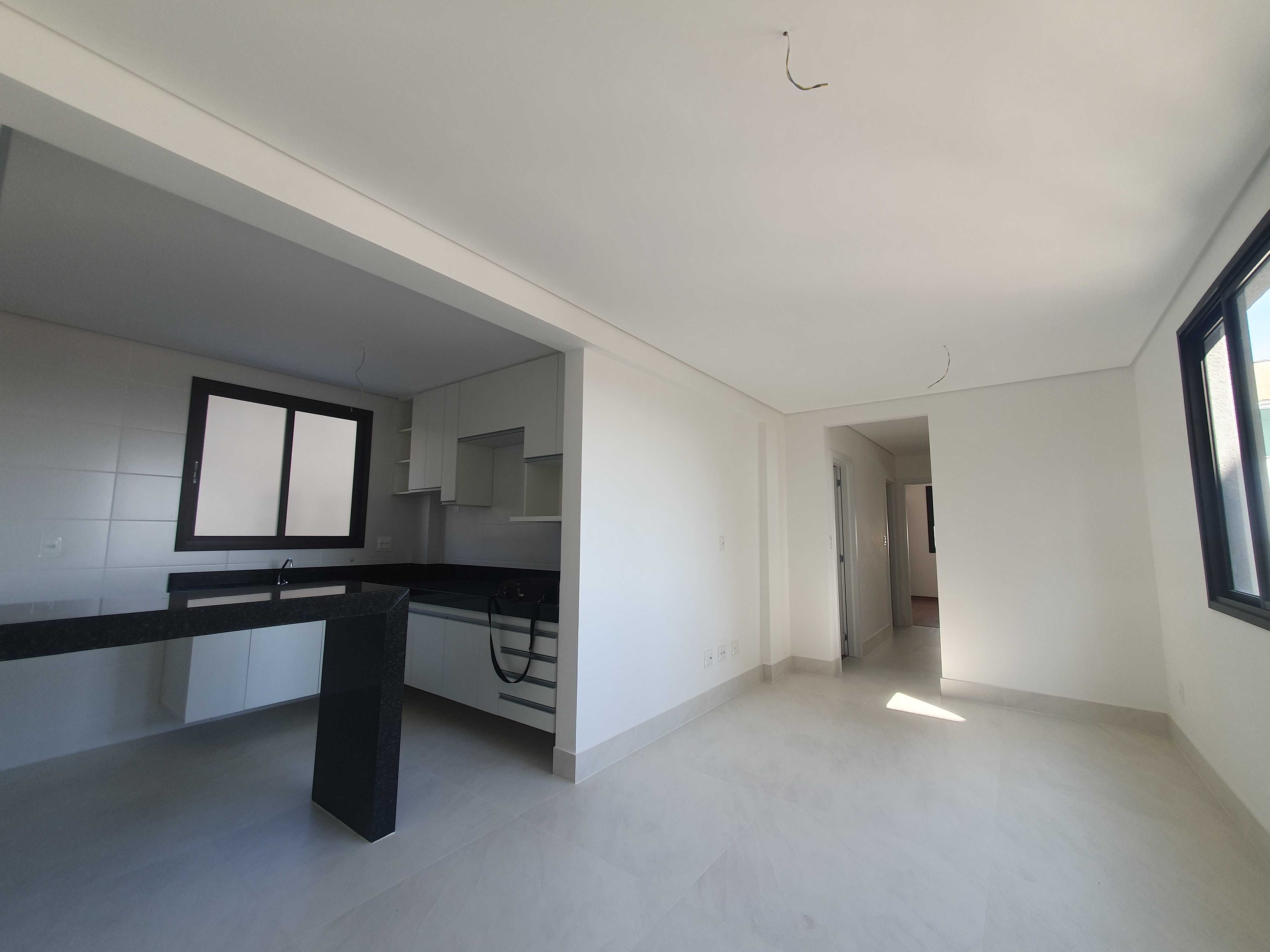 Apartamento à venda com 3 quartos, 75m² - Foto 1