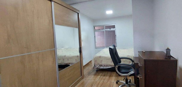 Casa à venda com 12 quartos, 300m² - Foto 8