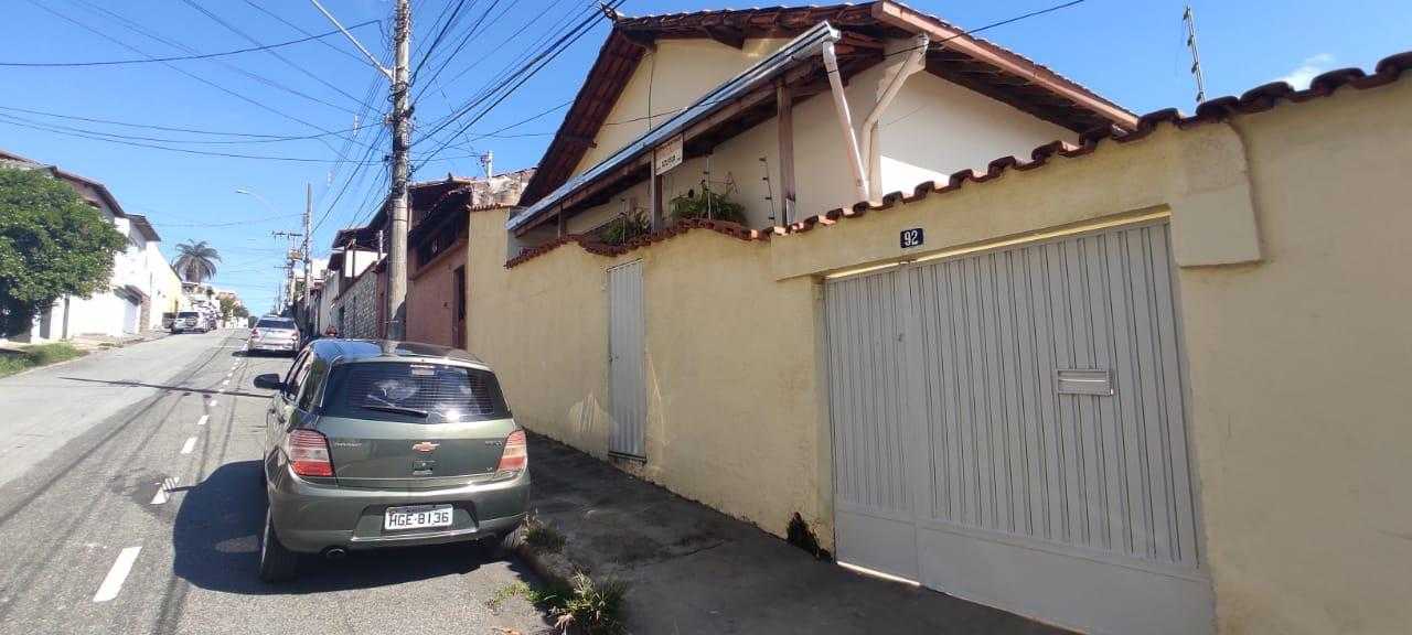 Casa à venda com 3 quartos, 210m² - Foto 24