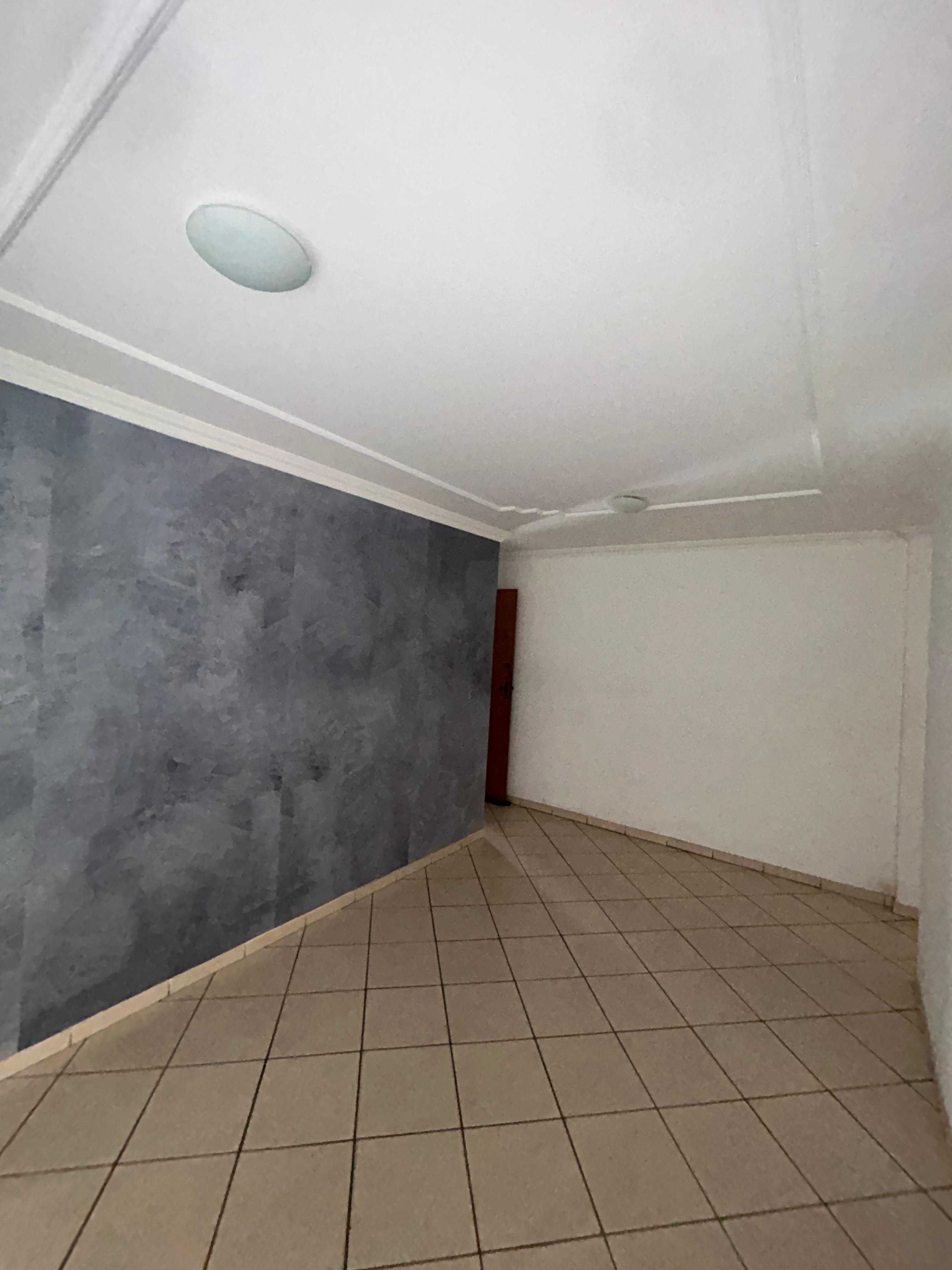 Apartamento à venda com 2 quartos, 81m² - Foto 2