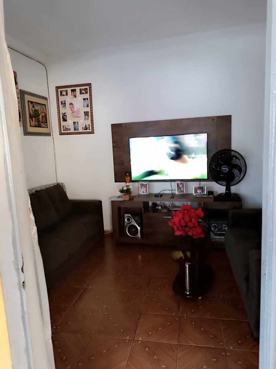 Casa à venda com 6 quartos, 236m² - Foto 11