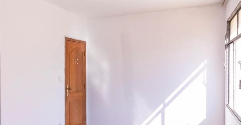 Apartamento à venda com 2 quartos, 70m² - Foto 3