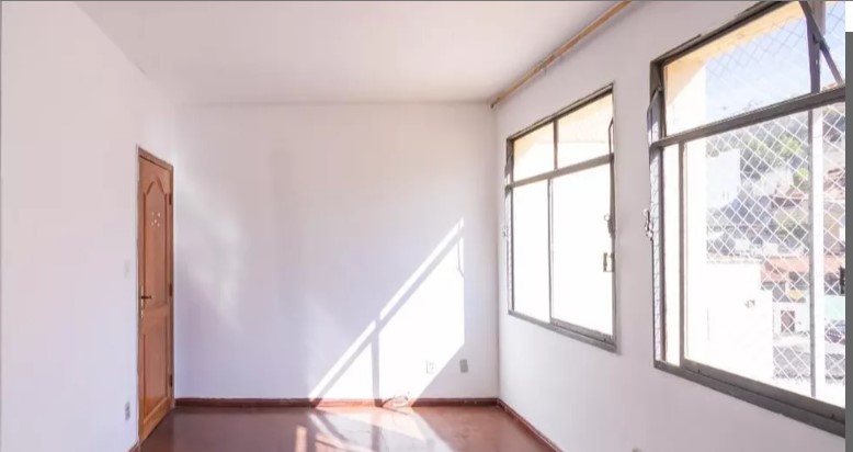 Apartamento à venda com 2 quartos, 70m² - Foto 2