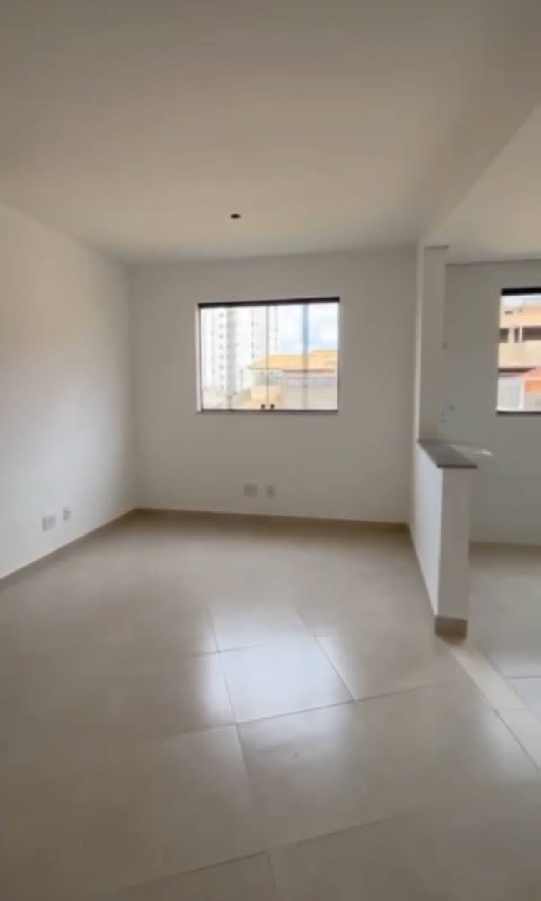 Apartamento à venda com 2 quartos, 72m² - Foto 4