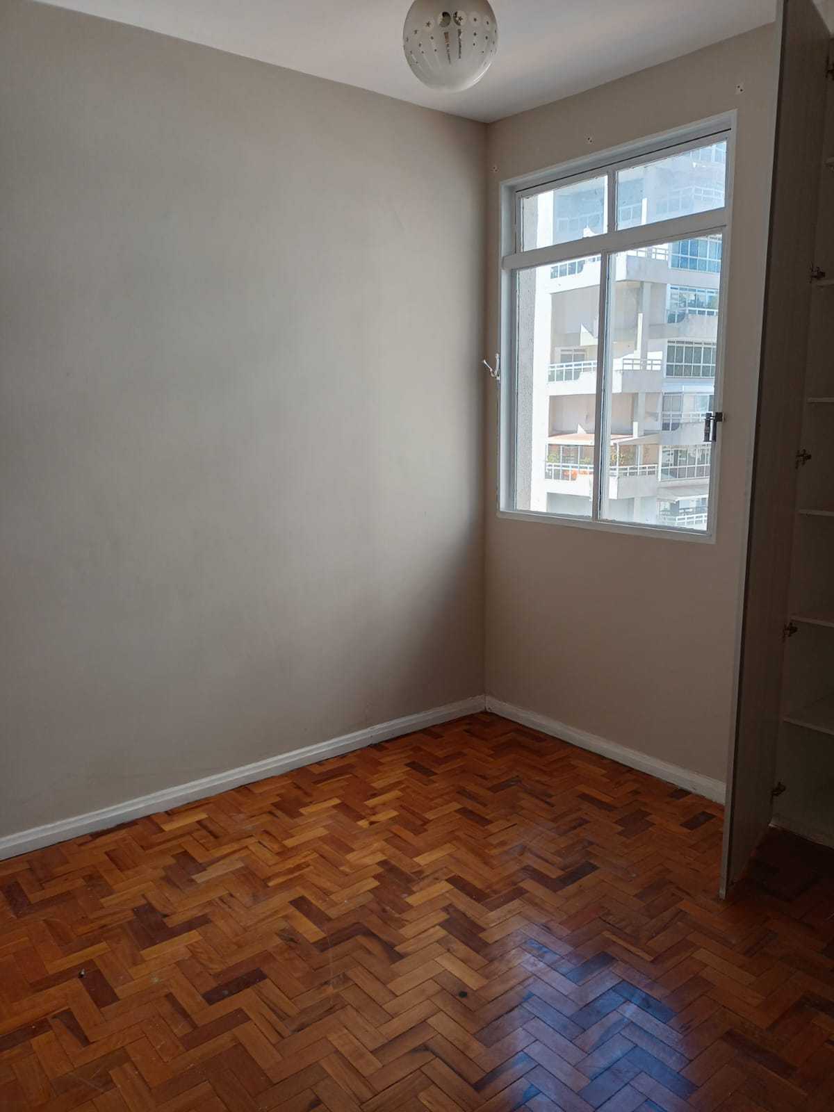 Apartamento para alugar com 3 quartos, 90m² - Foto 13