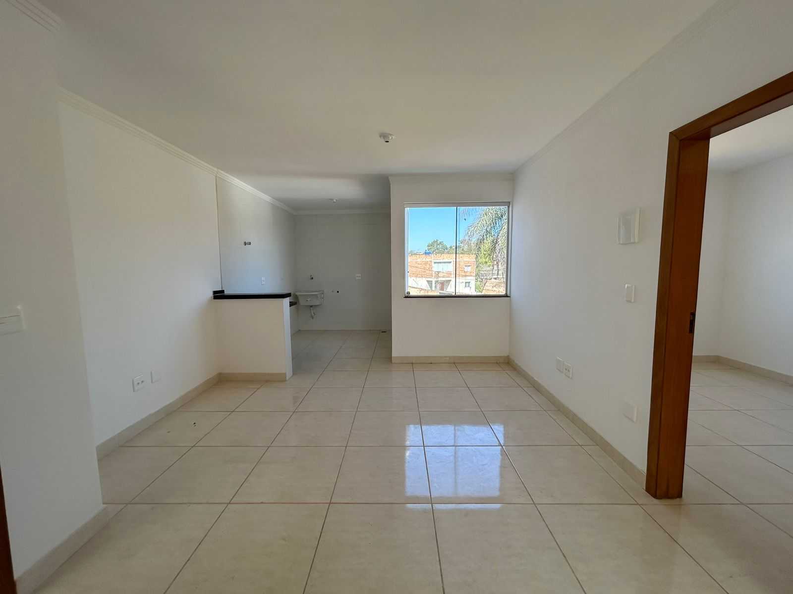 Apartamento à venda com 3 quartos, 65m² - Foto 2