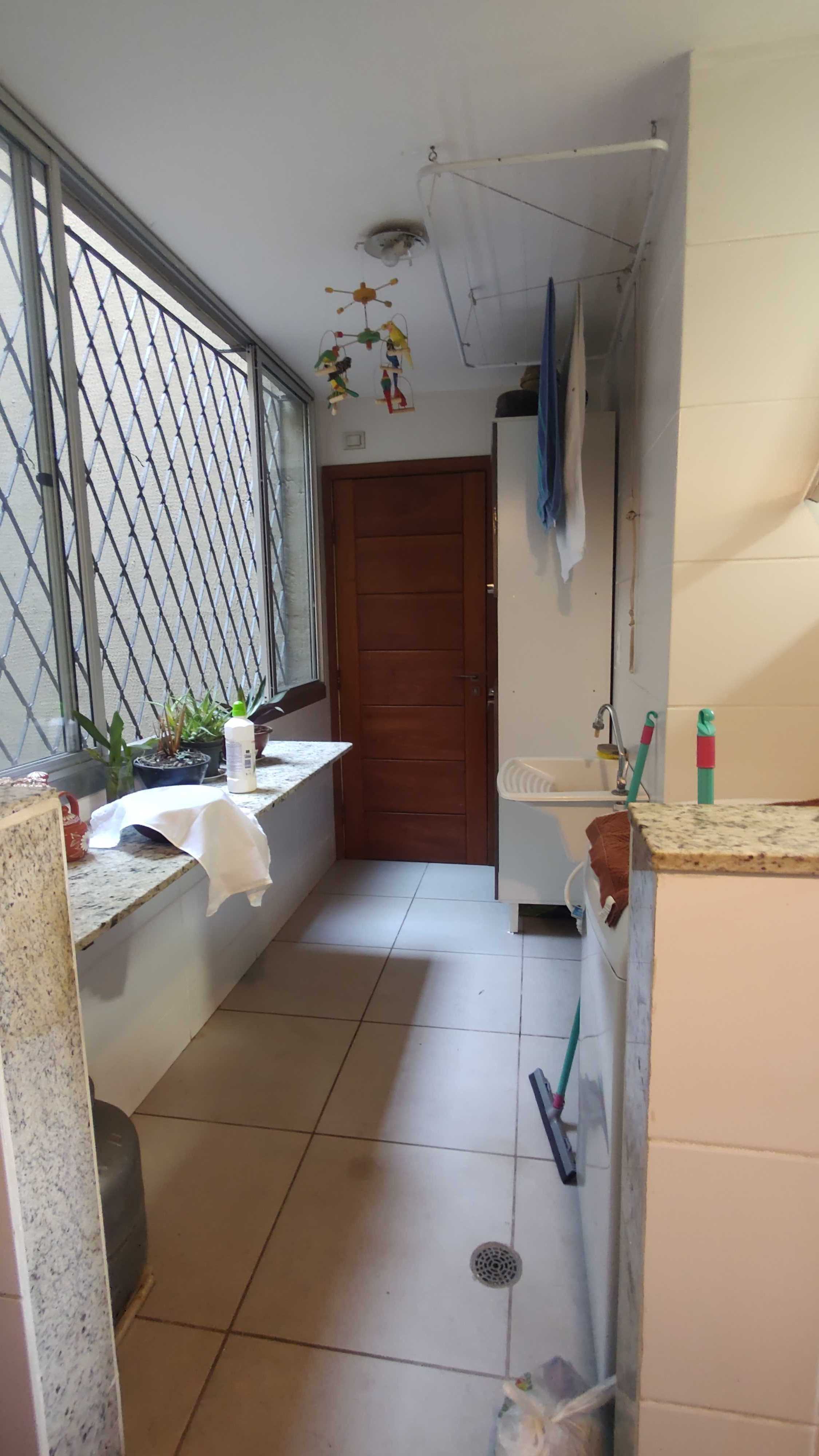 Apartamento à venda com 3 quartos, 75m² - Foto 25