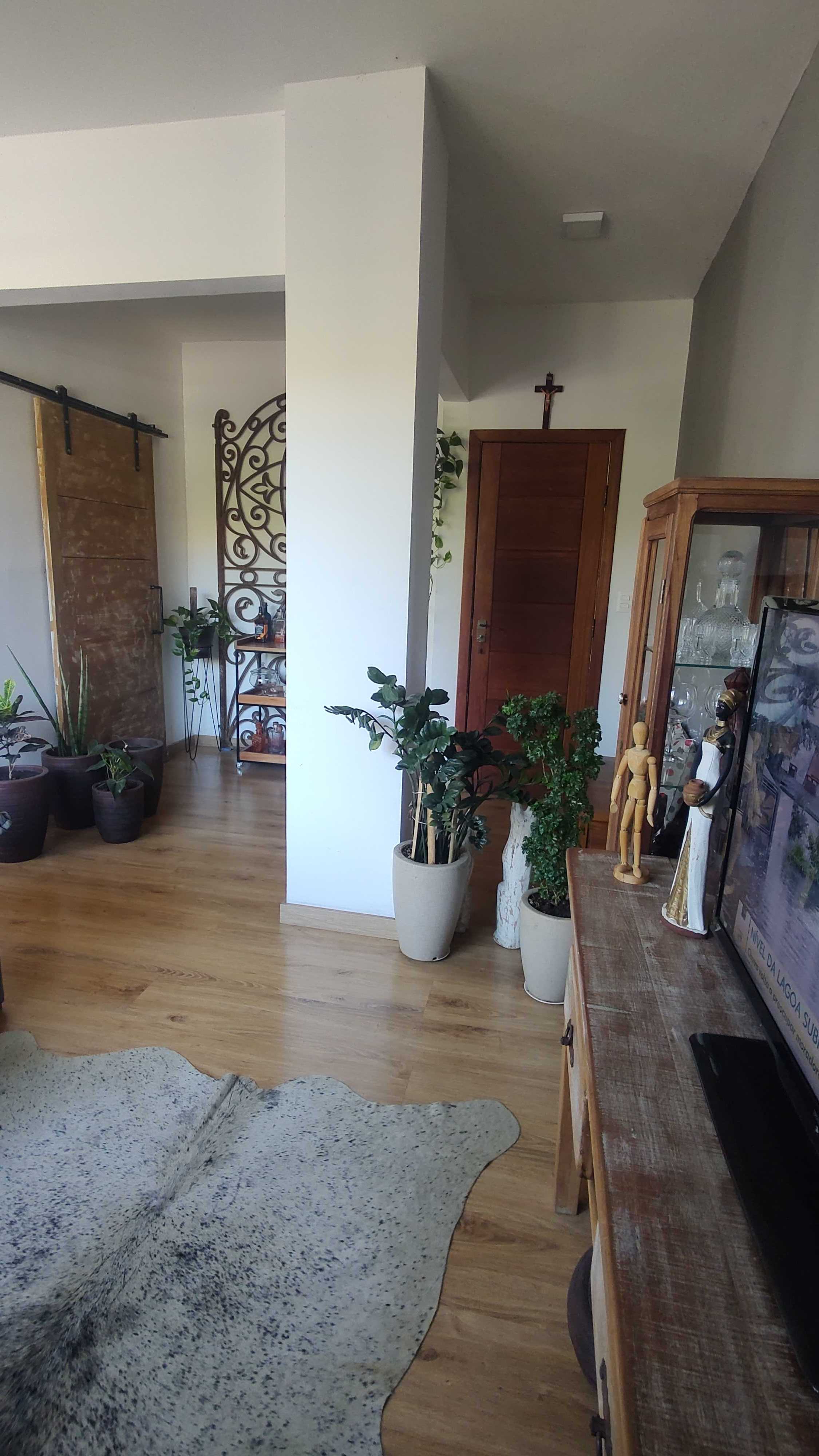 Apartamento à venda com 3 quartos, 75m² - Foto 1