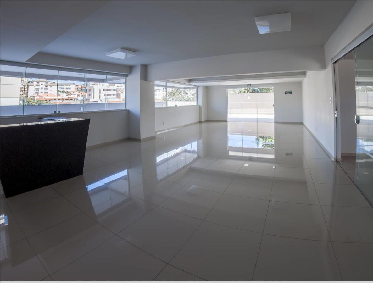 Apartamento à venda com 3 quartos, 80m² - Foto 1