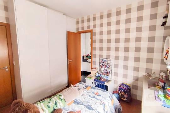 Apartamento à venda com 4 quartos, 167m² - Foto 3