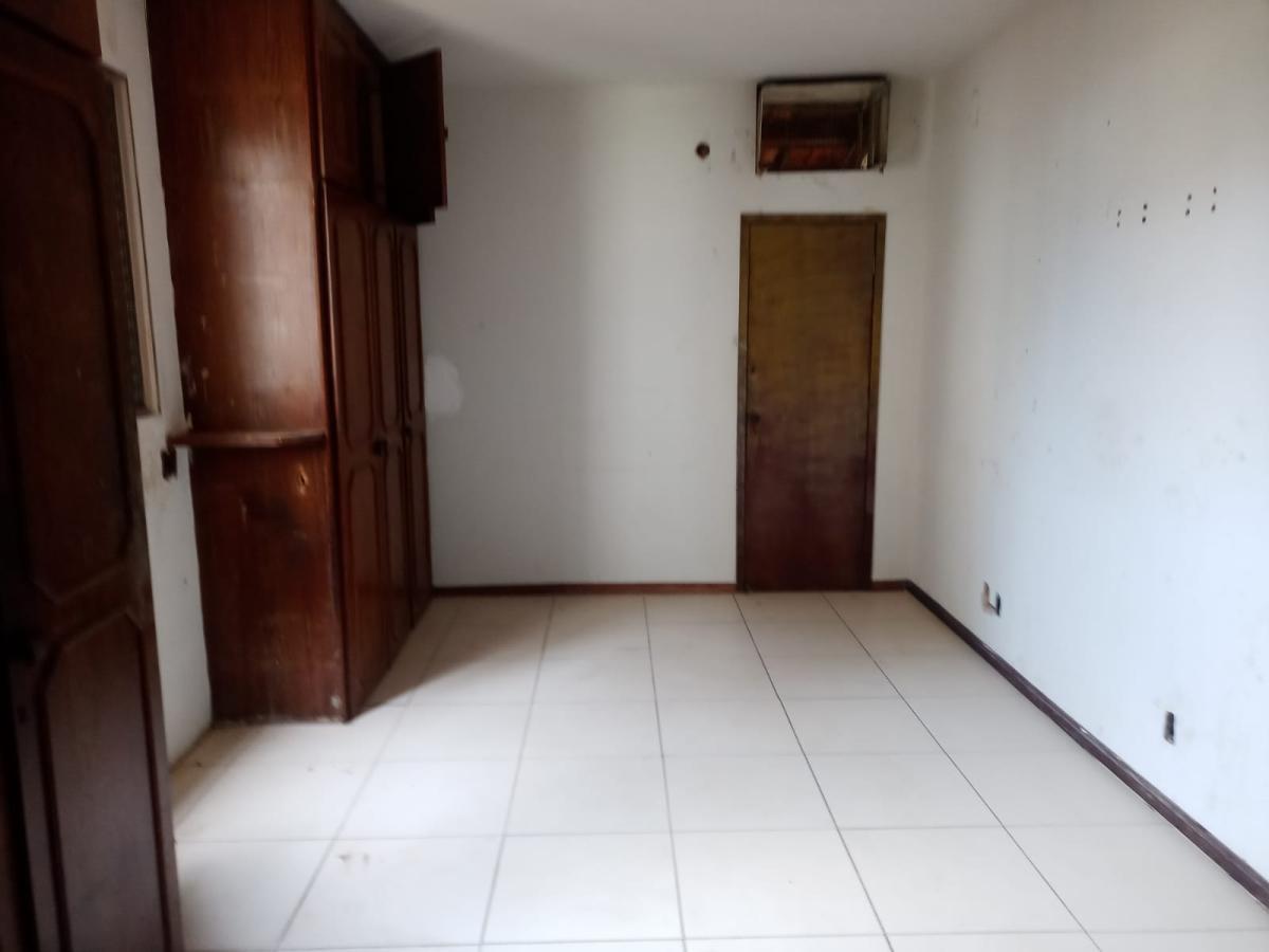 Casa à venda com 1 quarto, 230m² - Foto 11