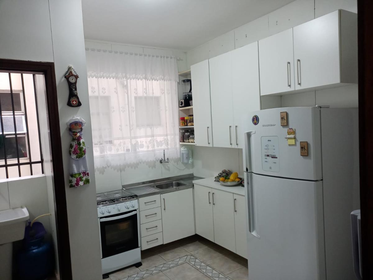 Apartamento à venda com 3 quartos, 80m² - Foto 3