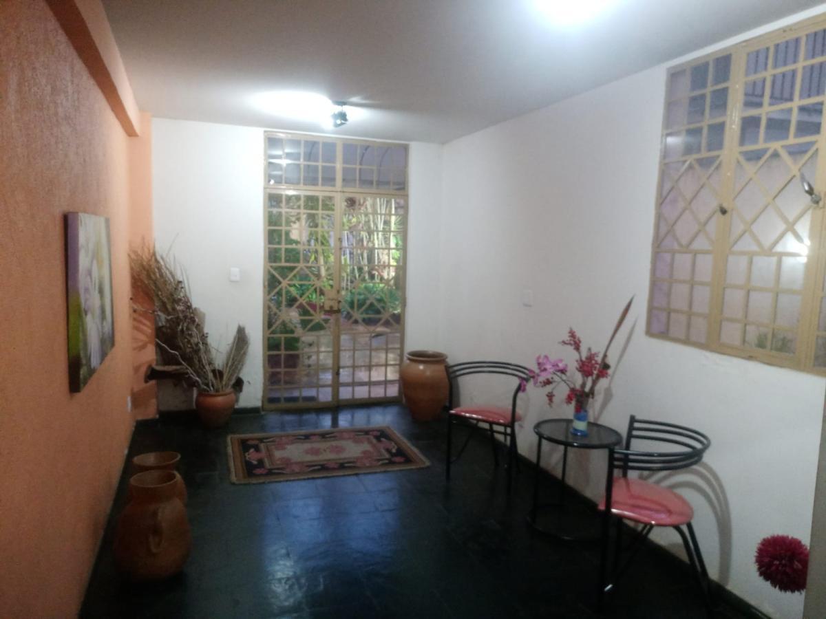 Apartamento à venda com 3 quartos, 130m² - Foto 1