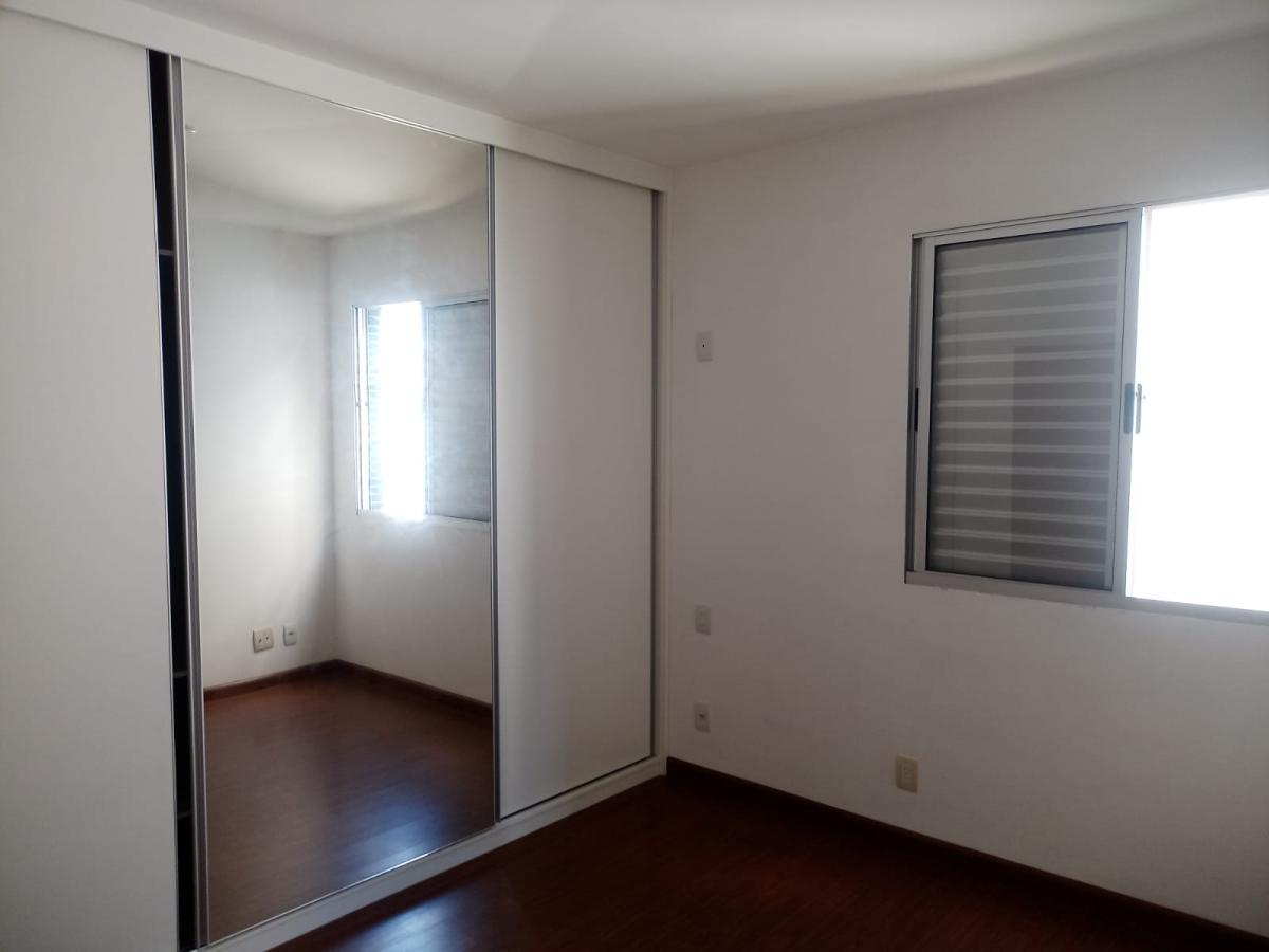 Apartamento à venda com 3 quartos, 90m² - Foto 7