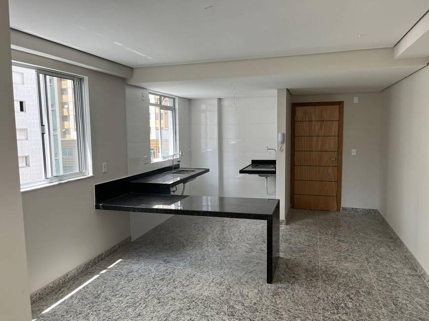 Apartamento à venda com 3 quartos, 80m² - Foto 3