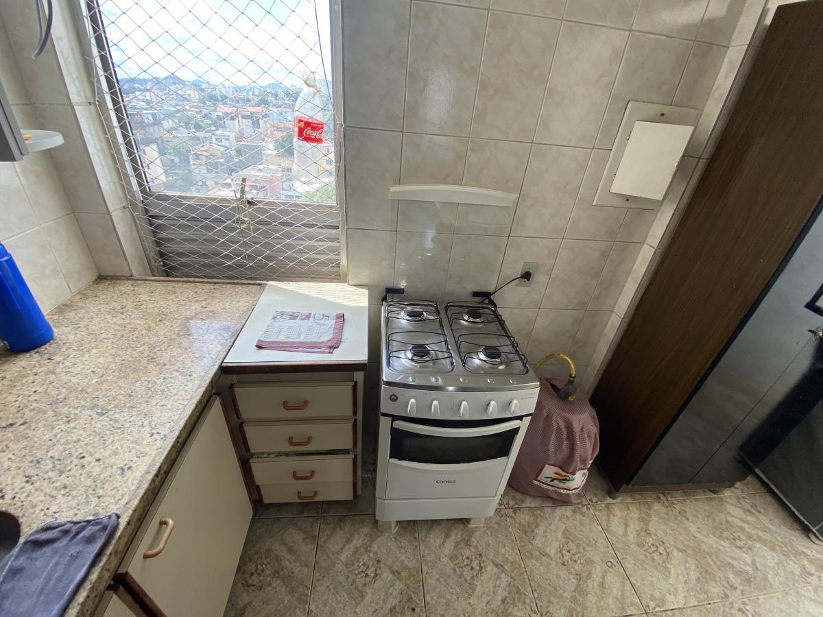 Apartamento para alugar com 3 quartos, 110m² - Foto 7