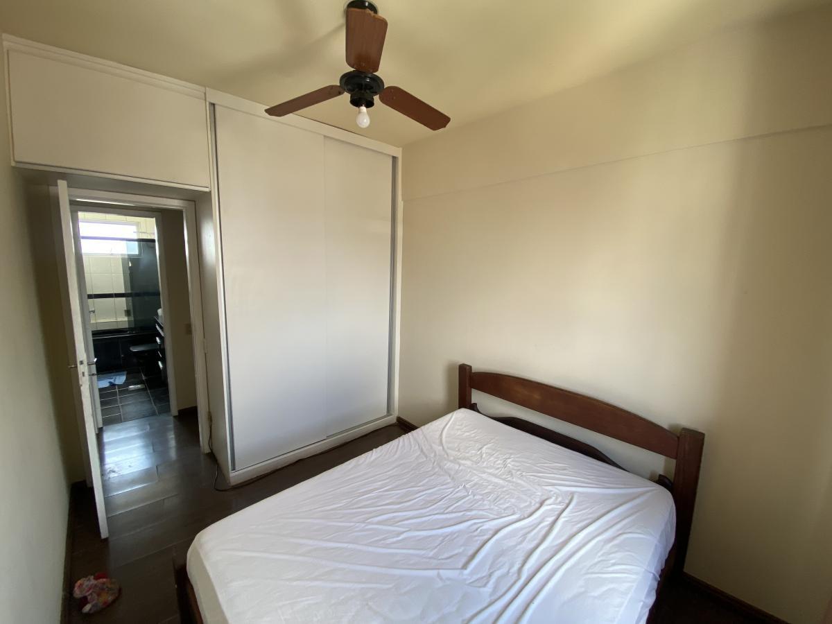 Apartamento para alugar com 3 quartos, 110m² - Foto 11