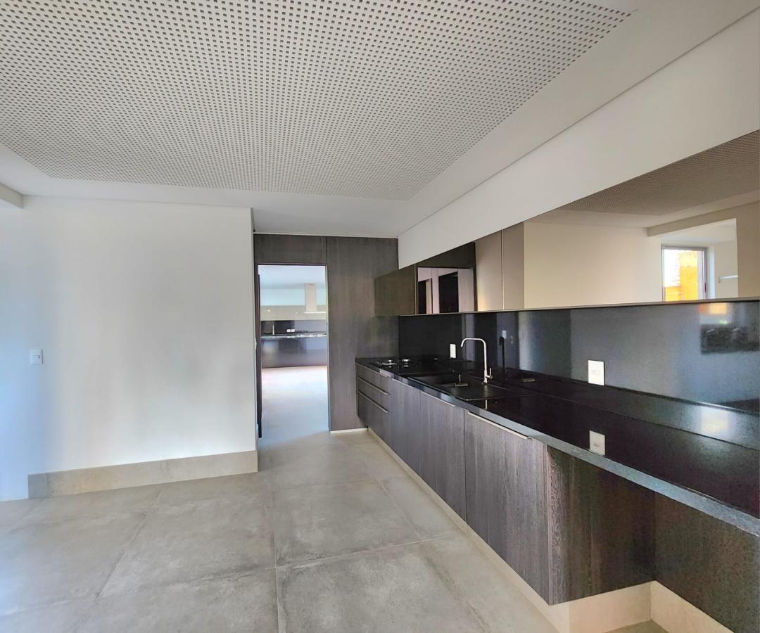 Apartamento à venda com 4 quartos, 197m² - Foto 7