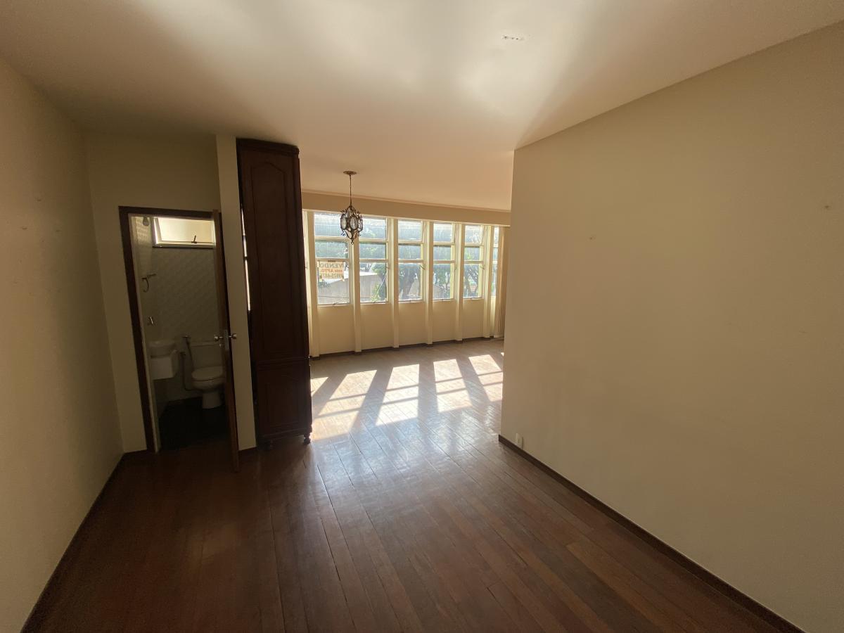 Apartamento à venda com 4 quartos, 230m² - Foto 7