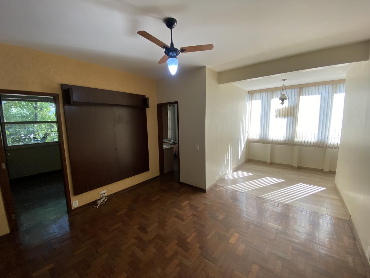 Apartamento à venda com 4 quartos, 230m² - Foto 5