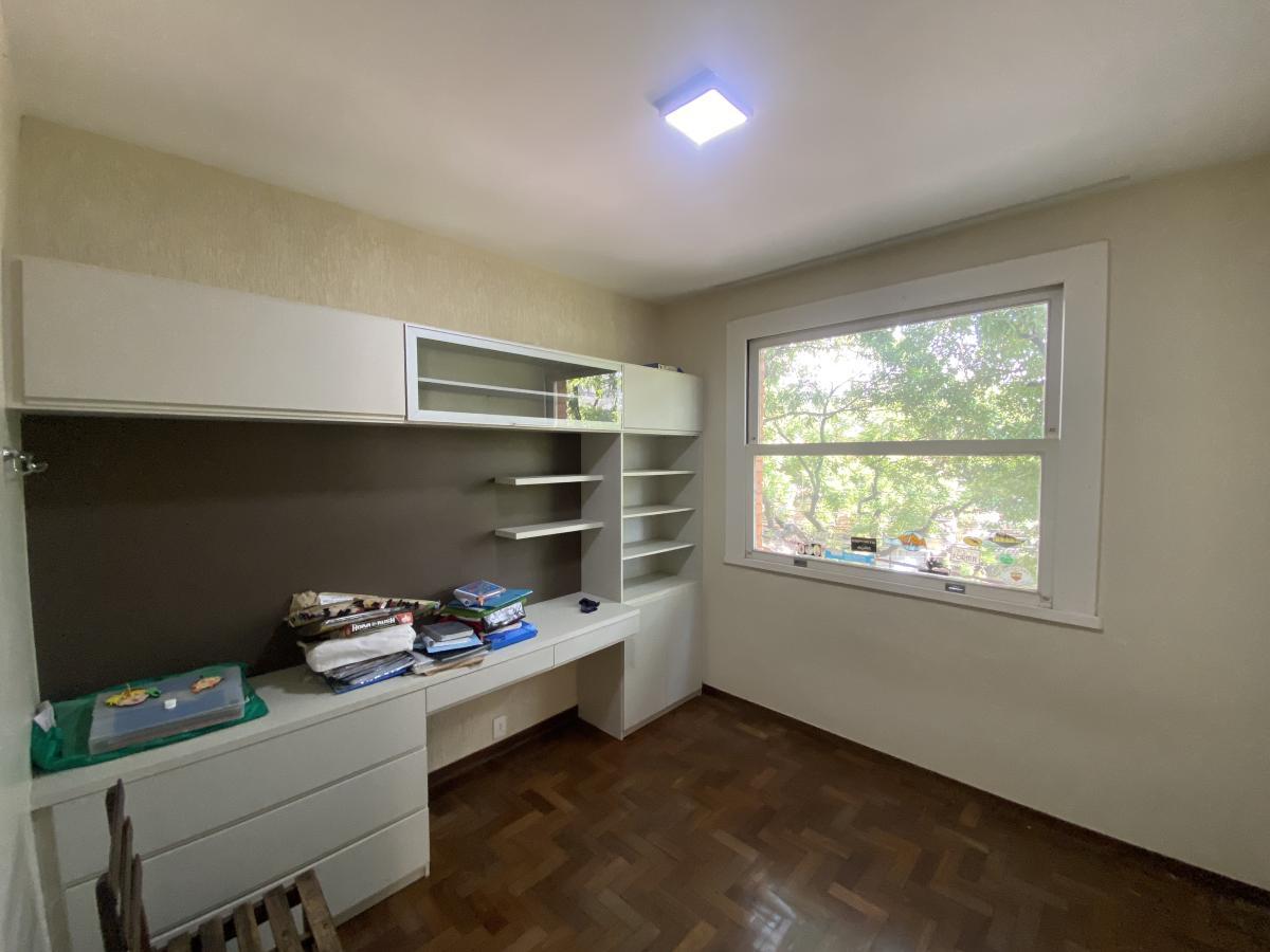 Apartamento à venda com 4 quartos, 230m² - Foto 17