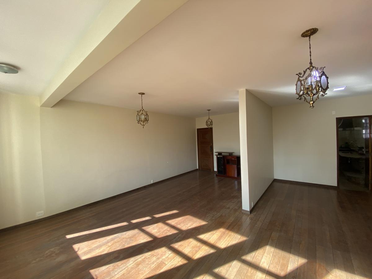 Apartamento à venda com 4 quartos, 230m² - Foto 8