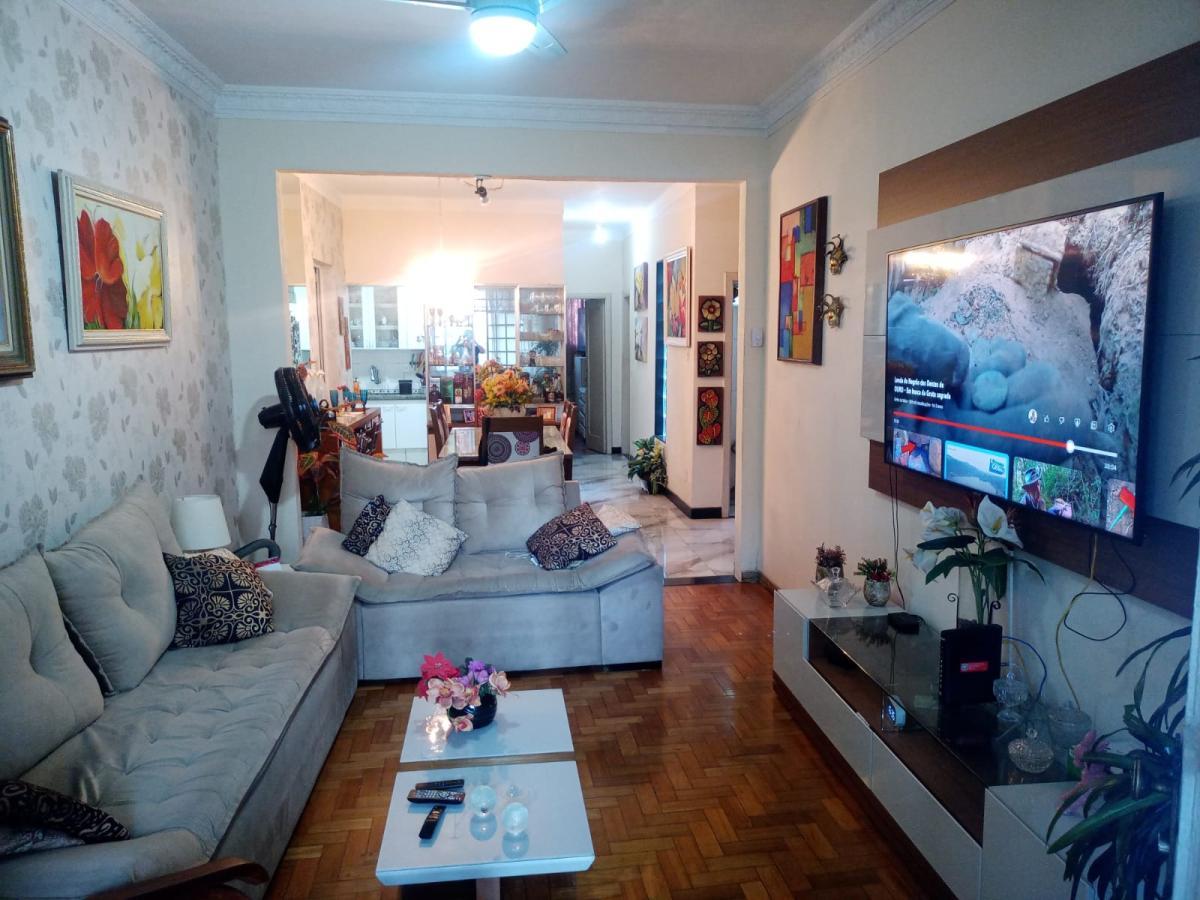 Apartamento à venda com 3 quartos, 140m² - Foto 3