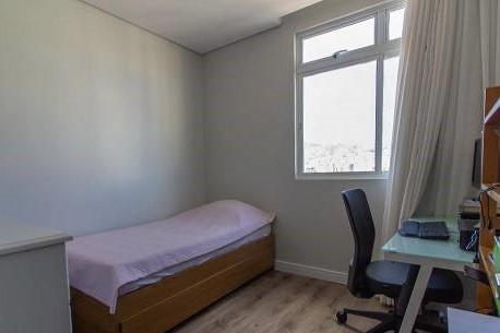 Apartamento à venda com 3 quartos, 116m² - Foto 15