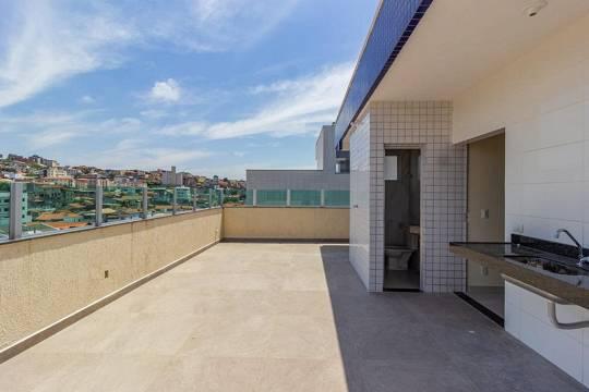 Cobertura à venda com 4 quartos, 200m² - Foto 2