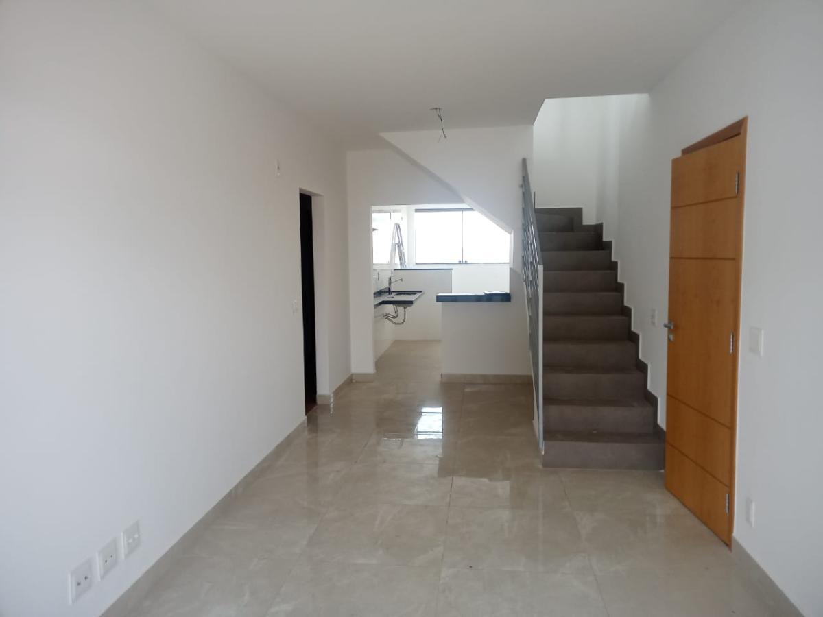 Cobertura à venda com 3 quartos, 160m² - Foto 2