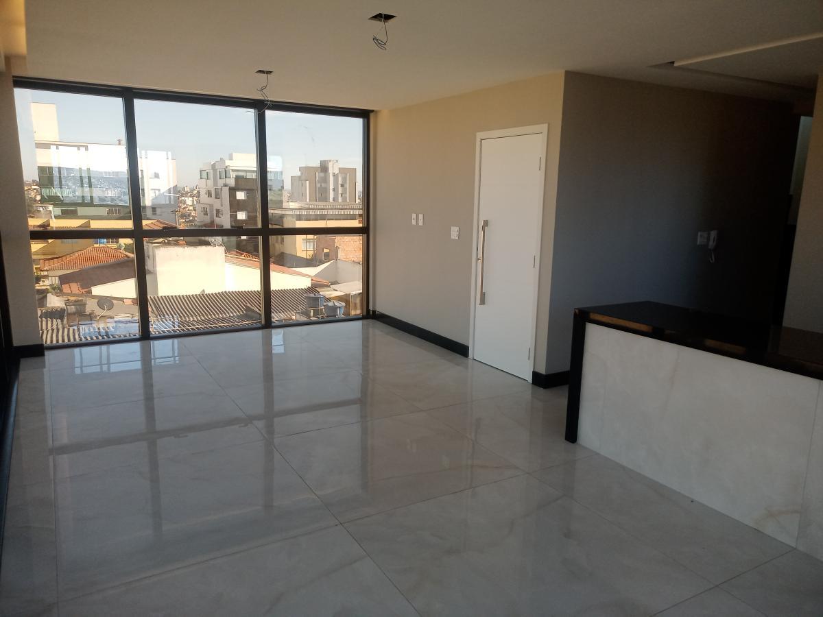 Apartamento à venda com 3 quartos, 124m² - Foto 1