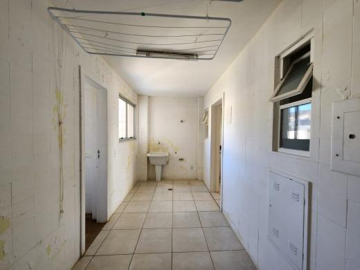 Apartamento à venda com 4 quartos, 138m² - Foto 7