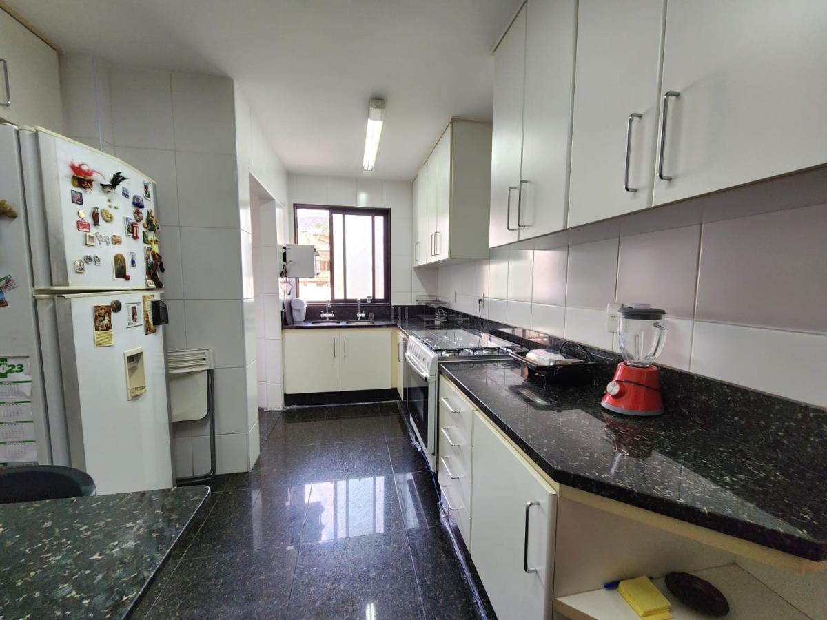 Apartamento à venda com 4 quartos, 176m² - Foto 9