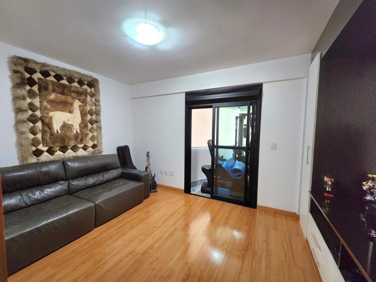 Apartamento à venda com 4 quartos, 176m² - Foto 11