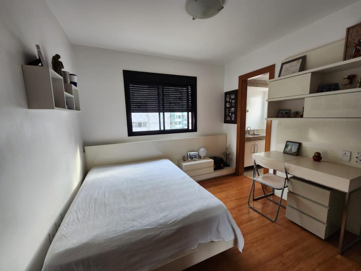 Apartamento à venda com 4 quartos, 176m² - Foto 14