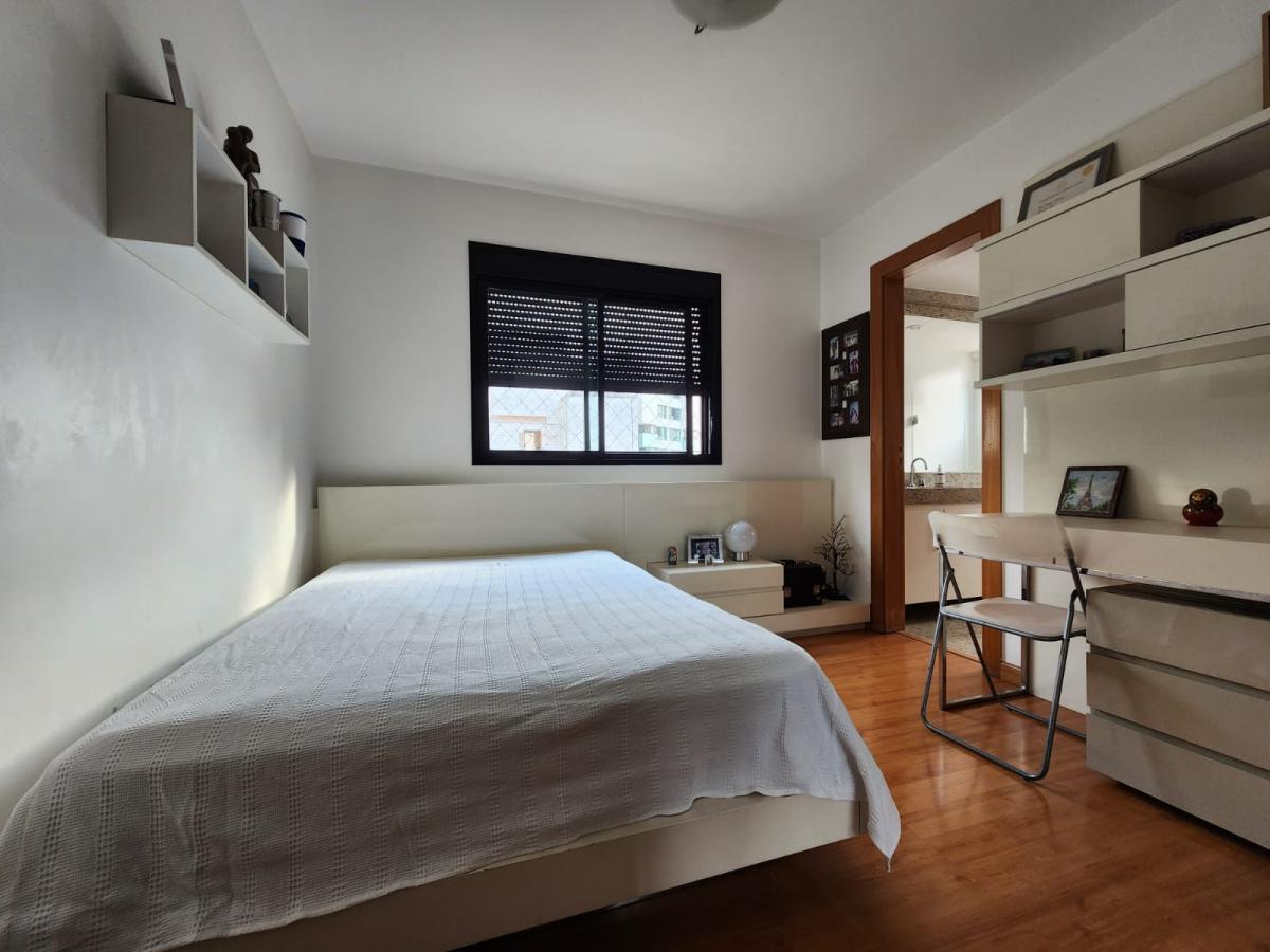 Apartamento à venda com 4 quartos, 176m² - Foto 13